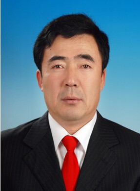 县政府党组副书记、常务副县长 张成钢