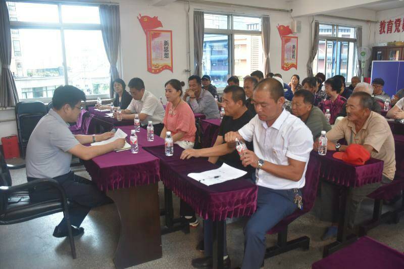 副县长何宇翥走进观音阁街道小市村开展讲党课、走访慰问活动