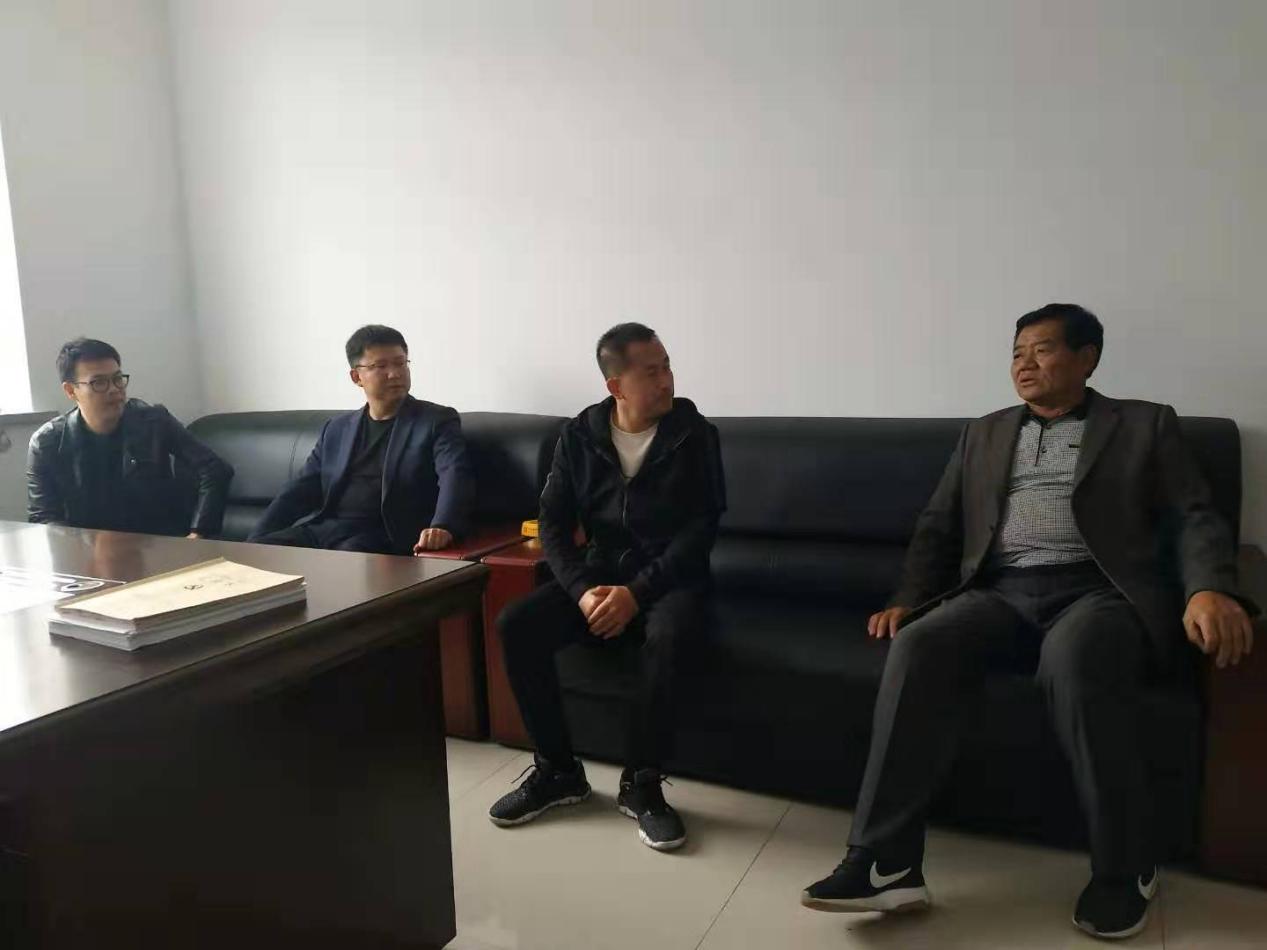 县主题教育第二指导组督导检查我乡主题教育 工作开展情况