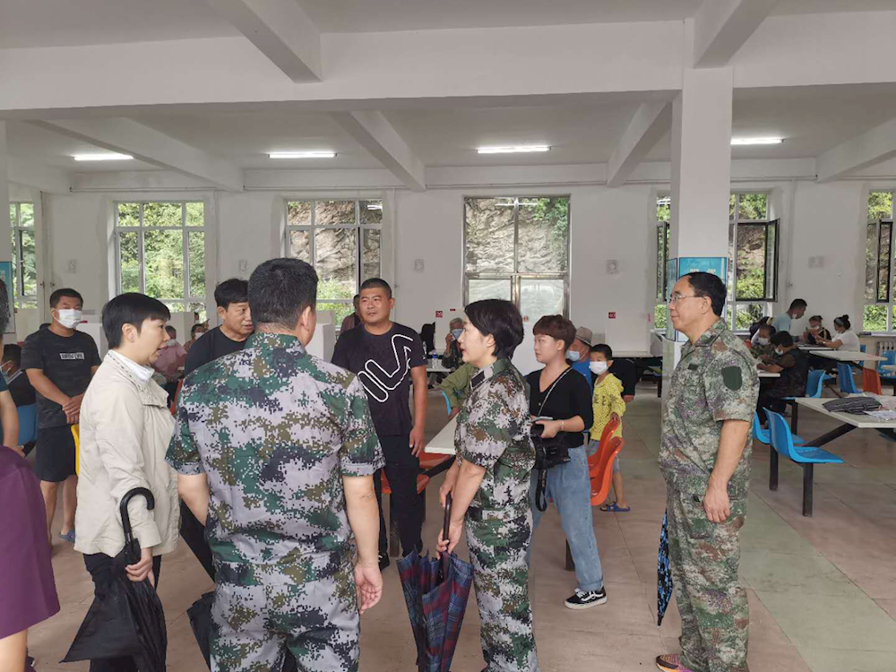 市委组织部长到本溪县进行防汛安全检查
