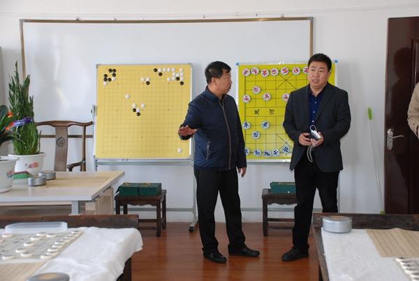辽宁省课程改革与实施检查小组莅临碱厂镇中心学校调研
